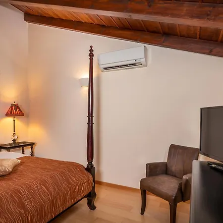 Отель Palazzino Di Corina Ретимно