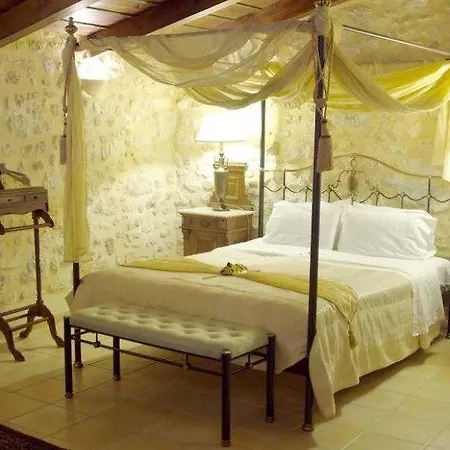 Palazzino Di Corina 4* 레팀노