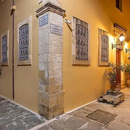 فندق Palazzino Di Corina ريثيمنو