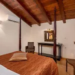 Palazzino Di Corina